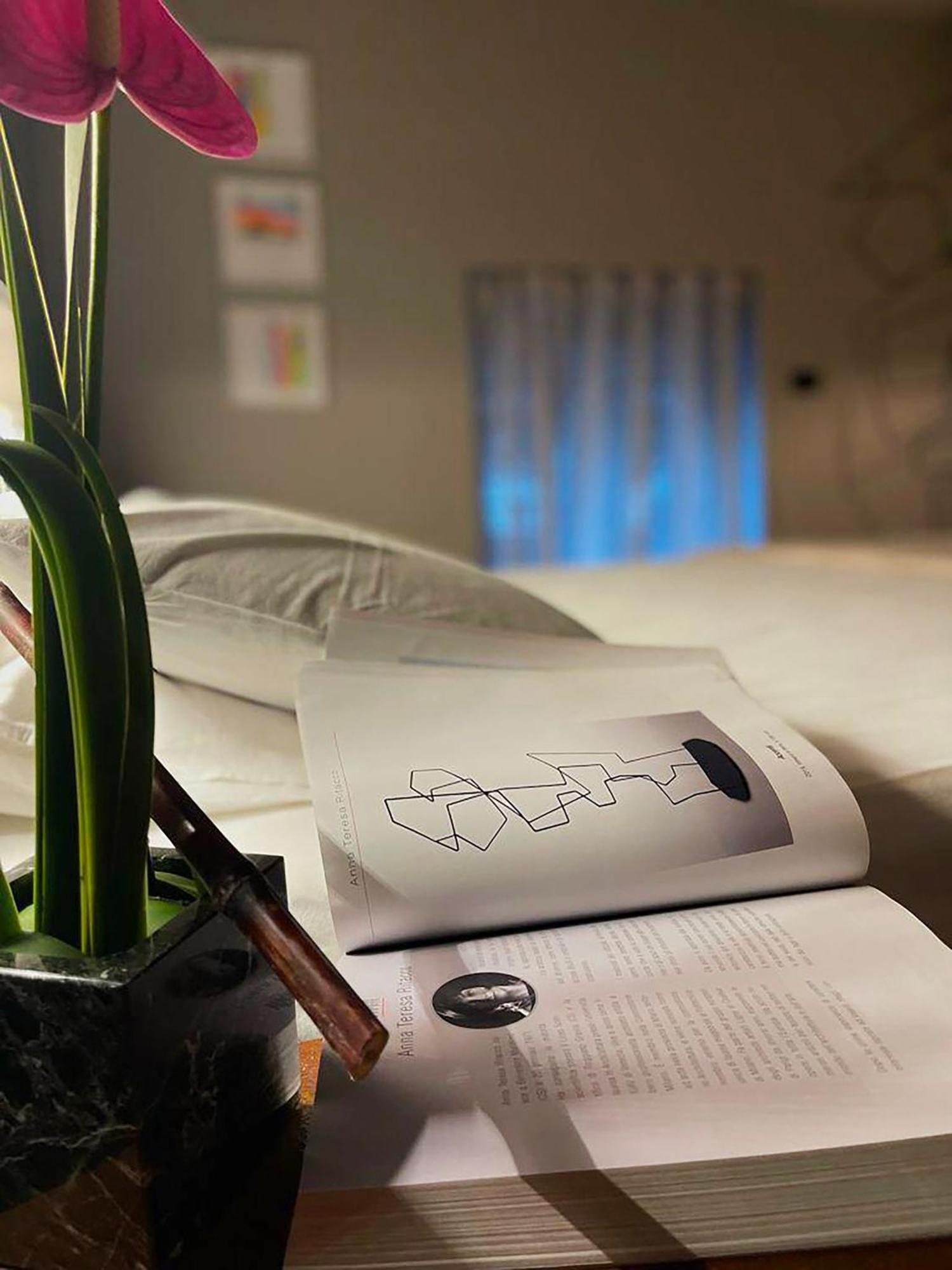 Luxury Artistic & Design In Historic Center, With Chromotherapy & Private Parking, Navigli - Bocconi Milan